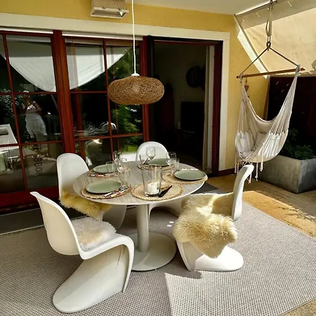 شقة Walking Distance To Constance, Quiet, Suitable For Office لانغنارغن