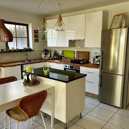 Walking Distance To Constance, Quiet, Suitable For Office شقة *